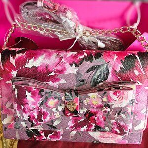 Betsey Johnson NWT XOX Dani Hot Pink Mauve Floral Crossbody Bow Chain Bag